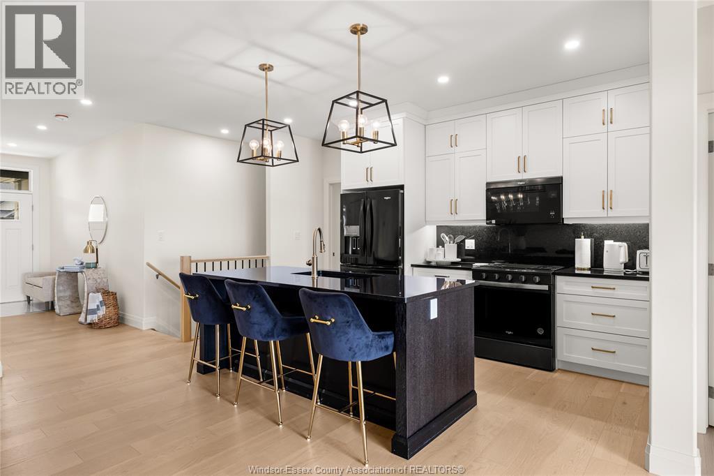 2578 Barkley, Windsor, Ontario  N8P 0E9 - Photo 4 - 26022137