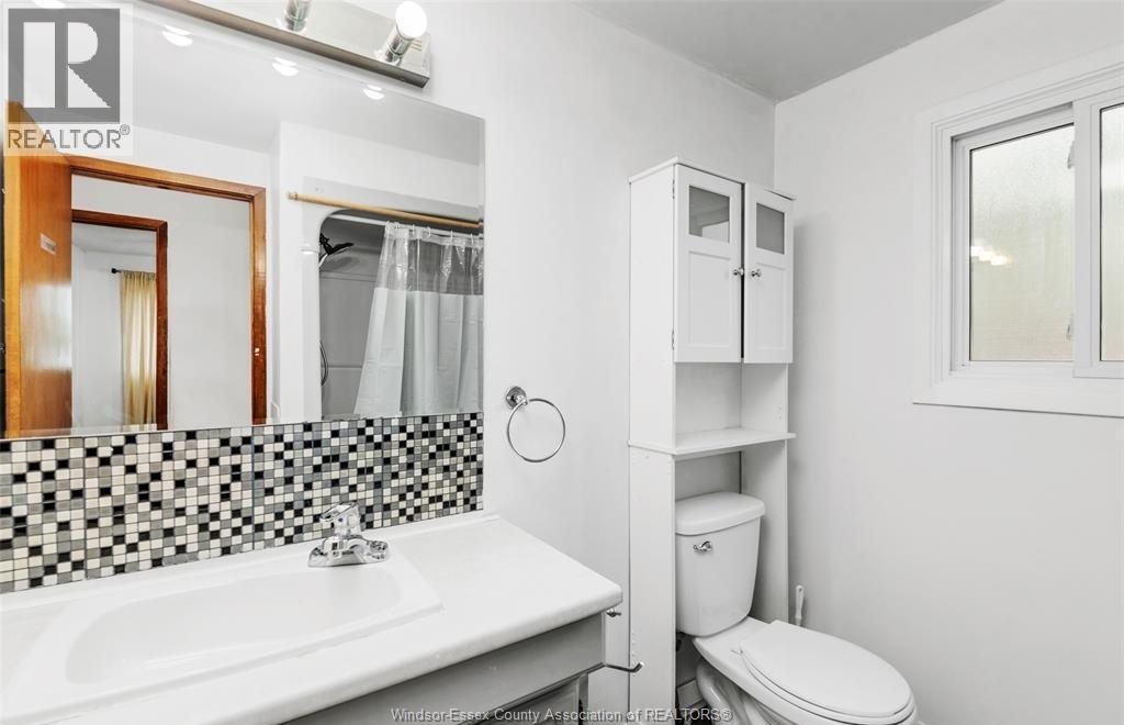 9597 Avery Lane Unit# Upper, Windsor, Ontario  N8R 2C1 - Photo 20 - 26021961