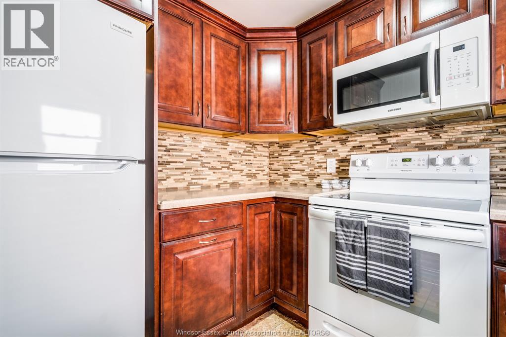 1167 Askin, Windsor, Ontario  N9B 2X9 - Photo 11 - 26022152