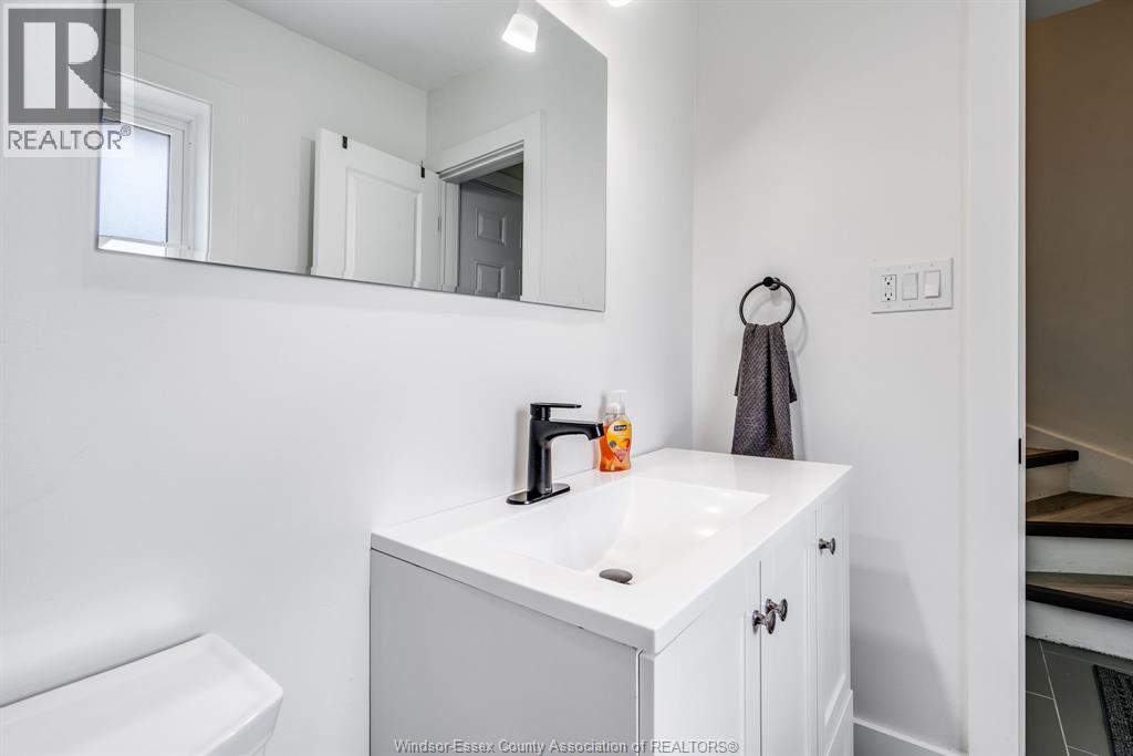 1167 Askin, Windsor, Ontario  N9B 2X9 - Photo 15 - 26022152