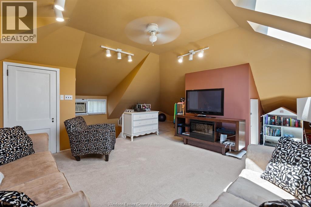 858 Chilver, Windsor, Ontario  N8Y 2K4 - Photo 24 - 26022147