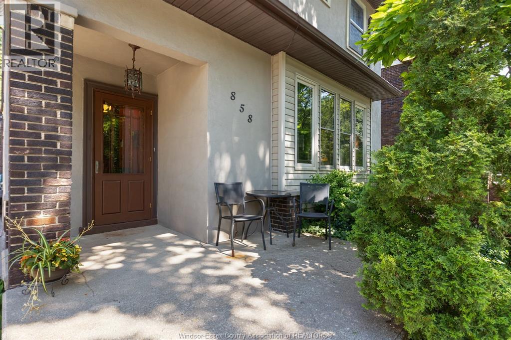 858 Chilver, Windsor, Ontario  N8Y 2K4 - Photo 29 - 26022147