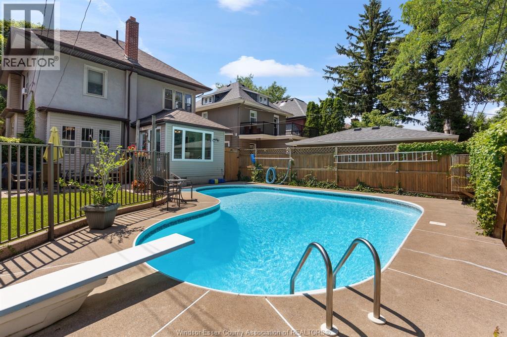 858 Chilver, Windsor, Ontario  N8Y 2K4 - Photo 35 - 26022147