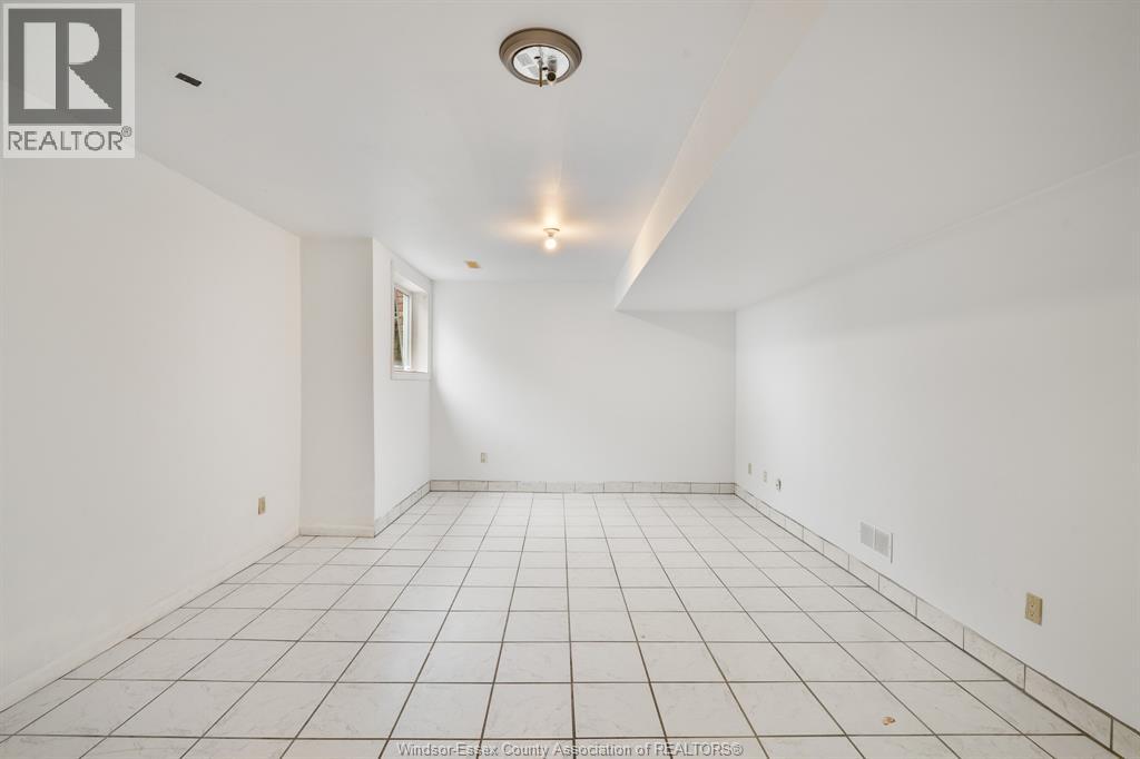 5530 St. Clair Unit# A, Lakeshore, Ontario  N0R 1N0 - Photo 34 - 26022161
