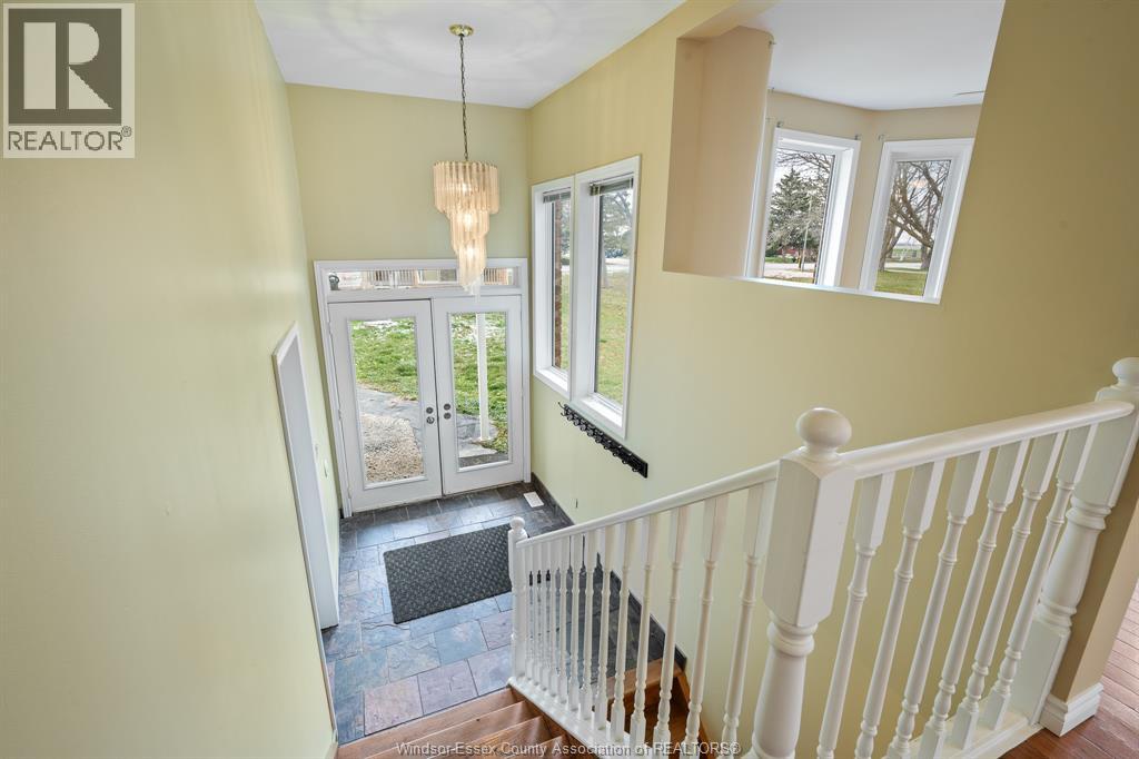 5530 St. Clair Unit# A, Lakeshore, Ontario  N0R 1N0 - Photo 5 - 26022161