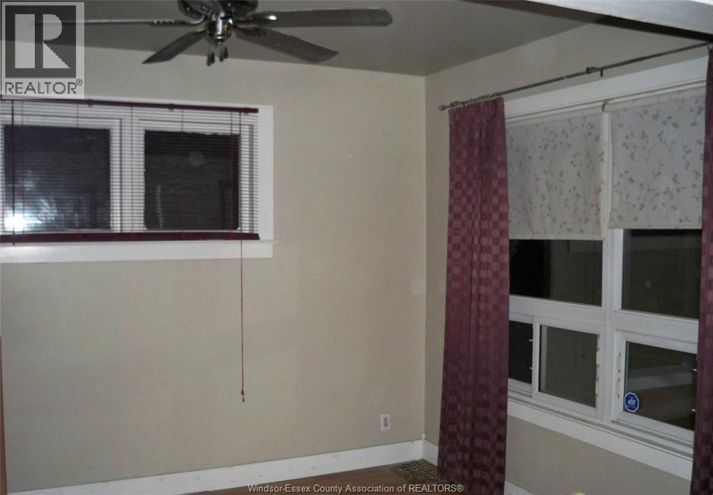 427 Gladstone Avenue, Windsor, Ontario  N9A 2P8 - Photo 3 - 26022197