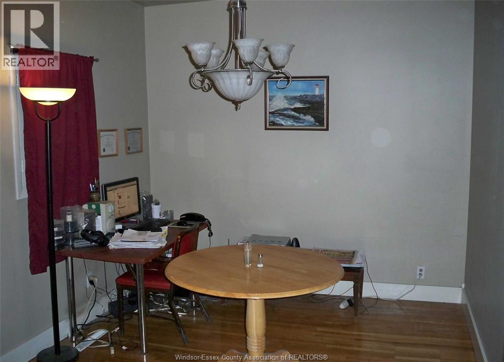 427 Gladstone Avenue, Windsor, Ontario  N9A 2P8 - Photo 5 - 26022197