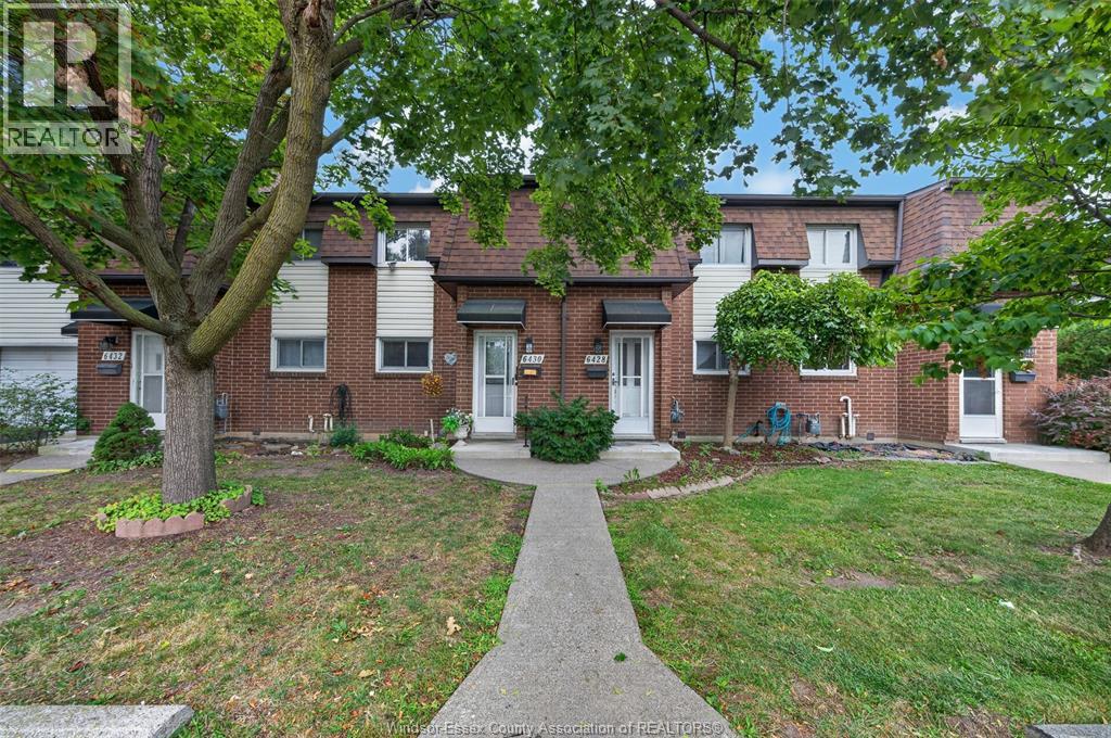 6430 Thornberry, Windsor, Ontario  N8T 2W9 - Photo 2 - 26022194