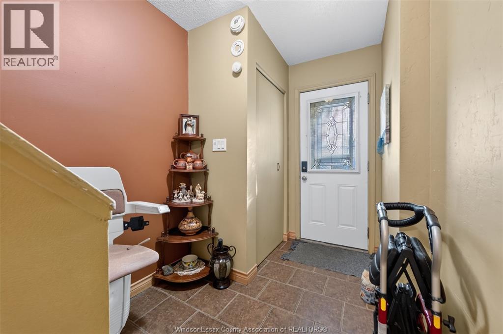 6430 Thornberry, Windsor, Ontario  N8T 2W9 - Photo 20 - 26022194