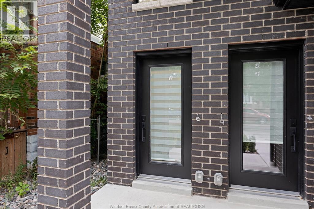2224 Fraser Unit# Lower, Windsor, Ontario  N8X 3Z7 - Photo 2 - 26022199