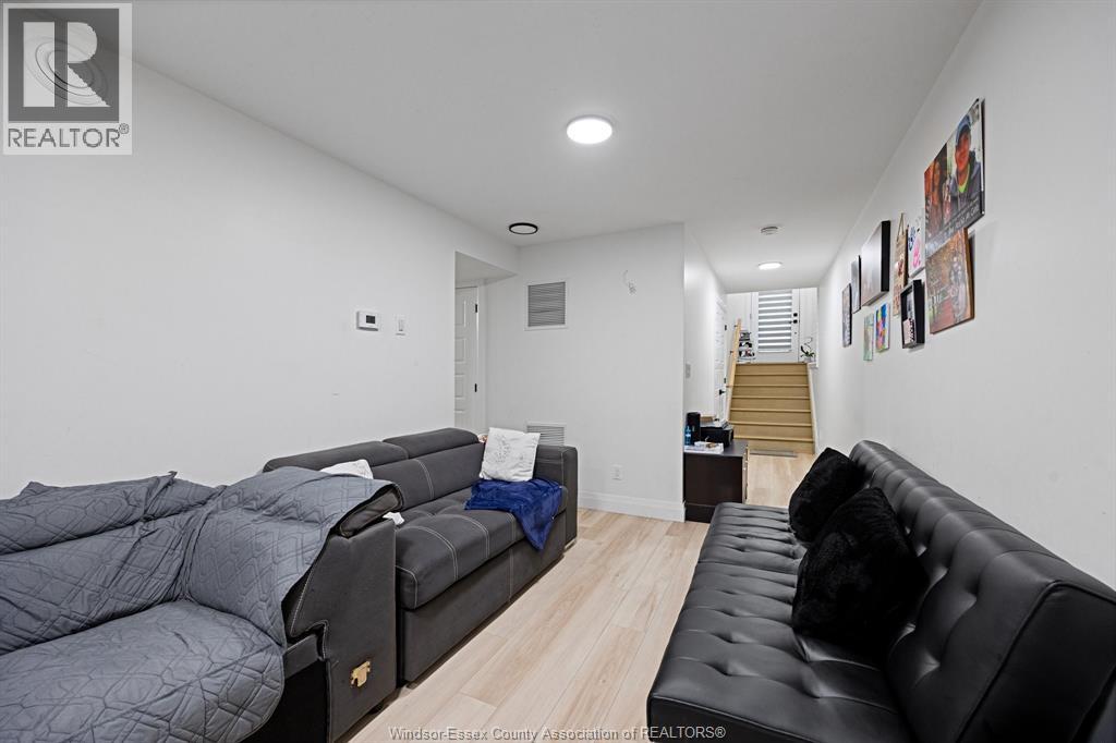 2224 Fraser Unit# Lower, Windsor, Ontario  N8X 3Z7 - Photo 3 - 26022199