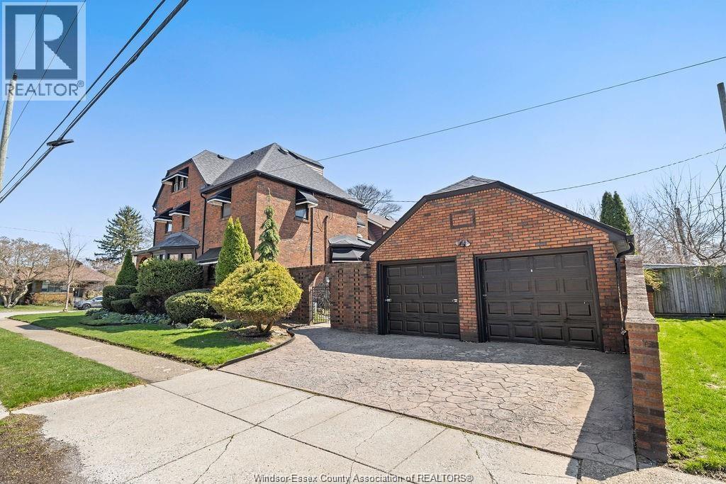 2203 Victoria, Windsor, Ontario  N8X 1R2 - Photo 49 - 26022196