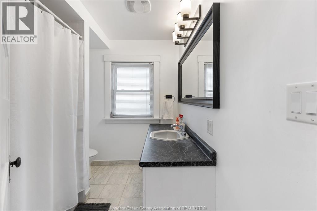2457 Turner, Windsor, Ontario  N8W 3K9 - Photo 15 - 26022150