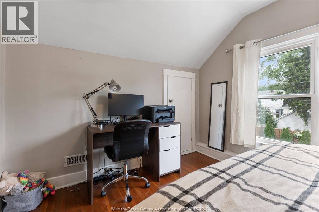 2457 Turner, Windsor, Ontario  N8W 3K9 - Photo 18 - 26022150