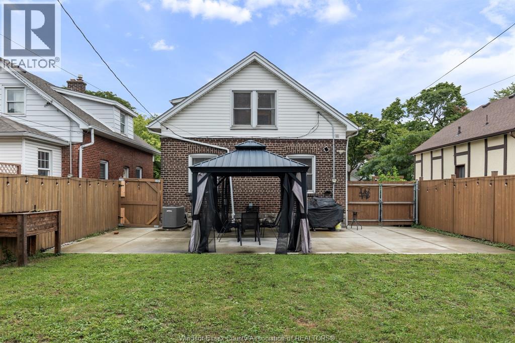 2457 Turner, Windsor, Ontario  N8W 3K9 - Photo 31 - 26022150