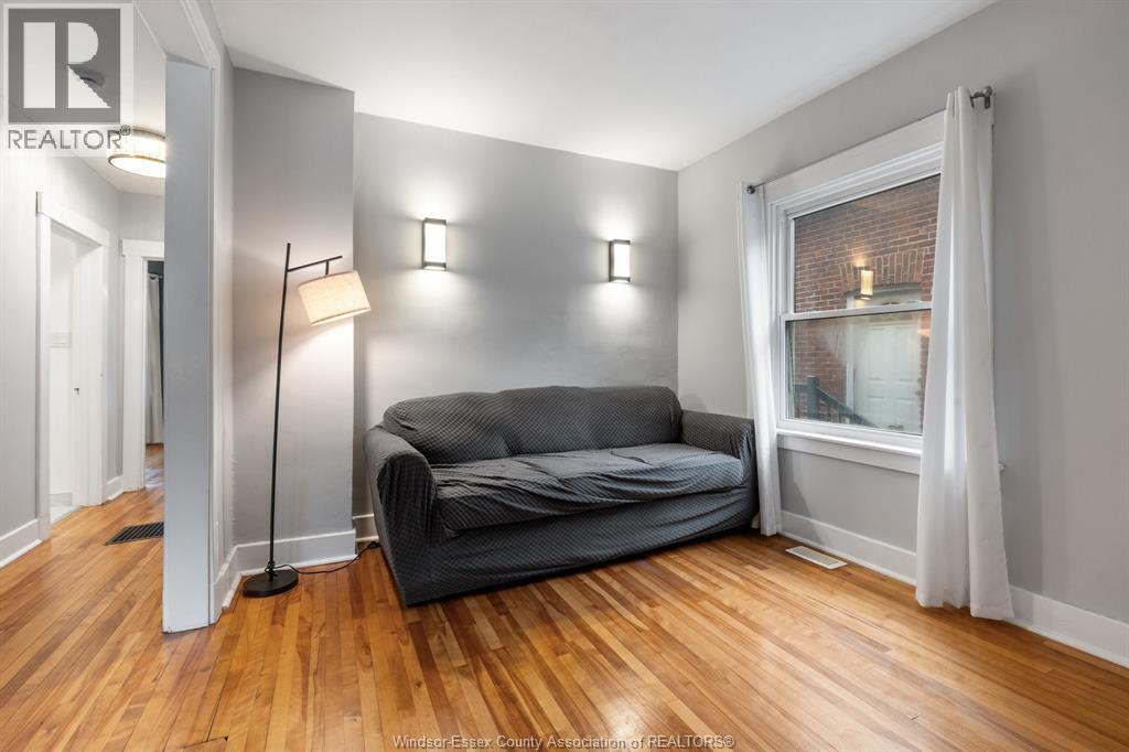 2457 Turner, Windsor, Ontario  N8W 3K9 - Photo 5 - 26022150