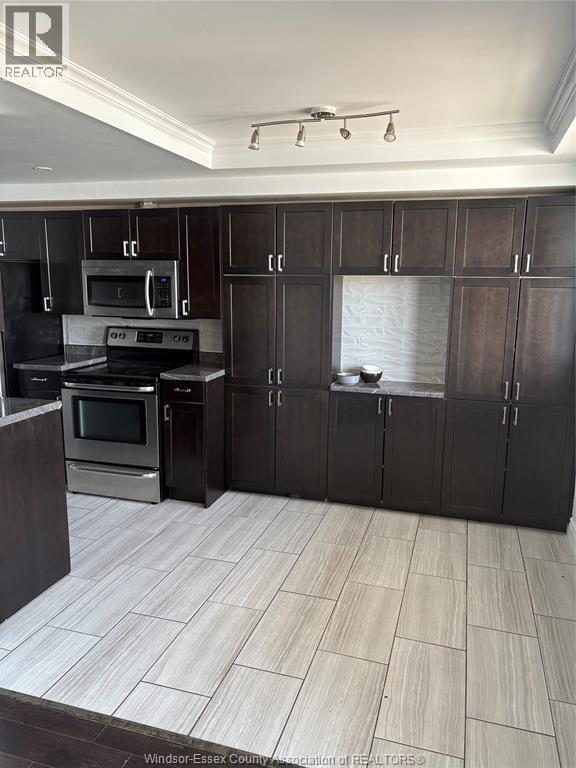 150 Park Street West Unit# 2408, Windsor, Ontario  N9A 7A2 - Photo 3 - 26022107