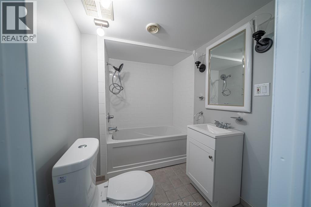 1748 Kildare Road Unit# Back, Windsor, Ontario  N8W 2W6 - Photo 23 - 26022121