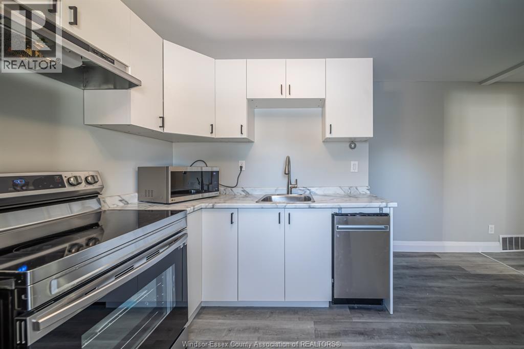 1748 Kildare Road Unit# Back, Windsor, Ontario  N8W 2W6 - Photo 6 - 26022121