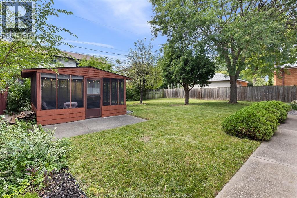 2761 Norman, Windsor, Ontario  N8T 1T2 - Photo 18 - 26022217