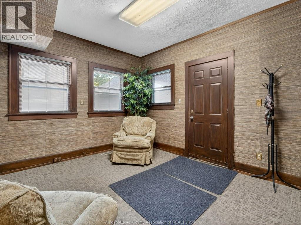 1279 Ouellette Avenue, Windsor, Ontario  N8X 1J3 - Photo 3 - 26022214
