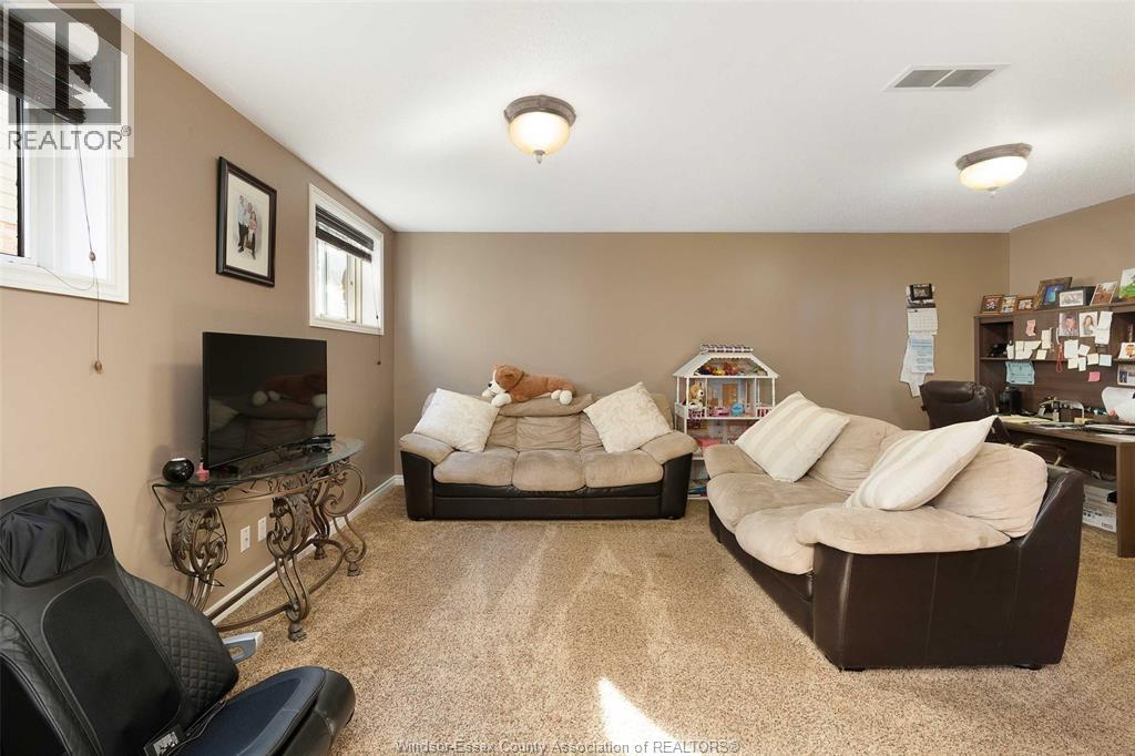 4530 Sassafras, Windsor, Ontario  N9G 3C8 - Photo 21 - 26022213