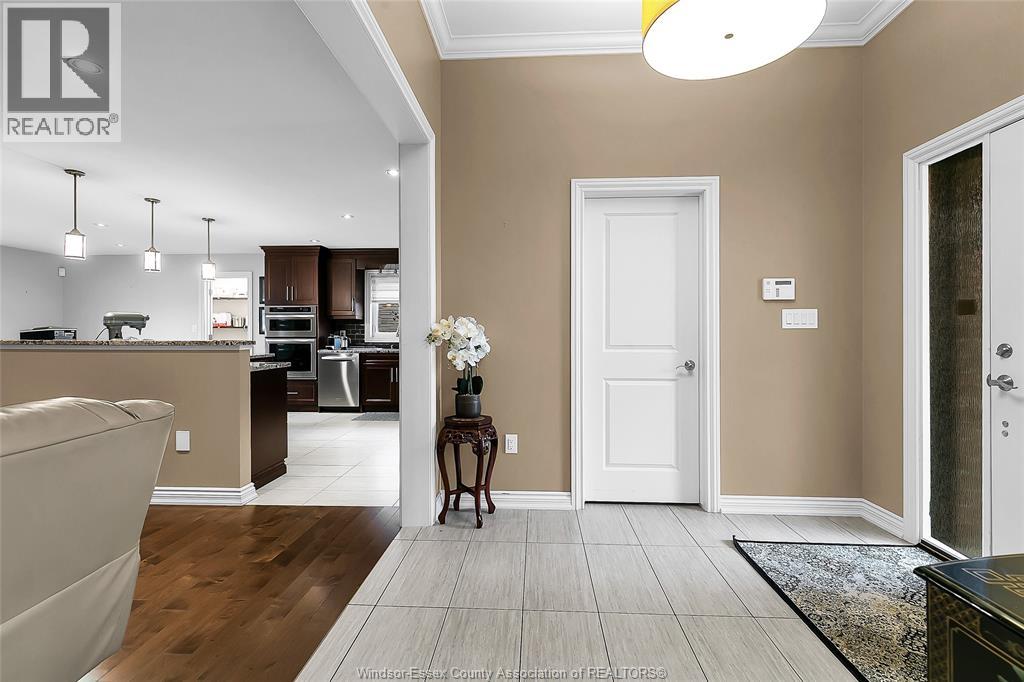 4601 8th Concession Unit# Upper, Maidstone, Ontario  N0R 1K0 - Photo 4 - 26022192