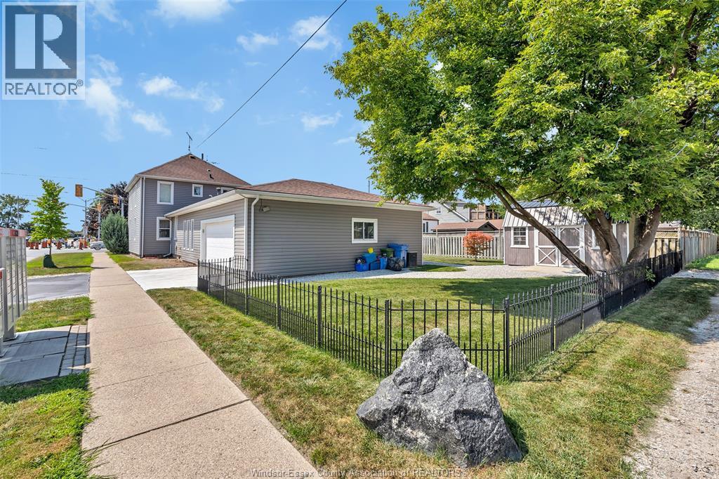 858 Lesperance, Tecumseh, Ontario  M8N 1W7 - Photo 11 - 26022235