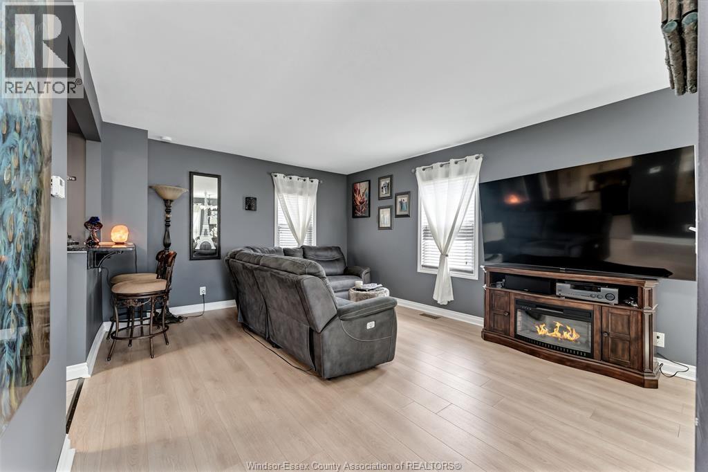 858 Lesperance, Tecumseh, Ontario  M8N 1W7 - Photo 15 - 26022235