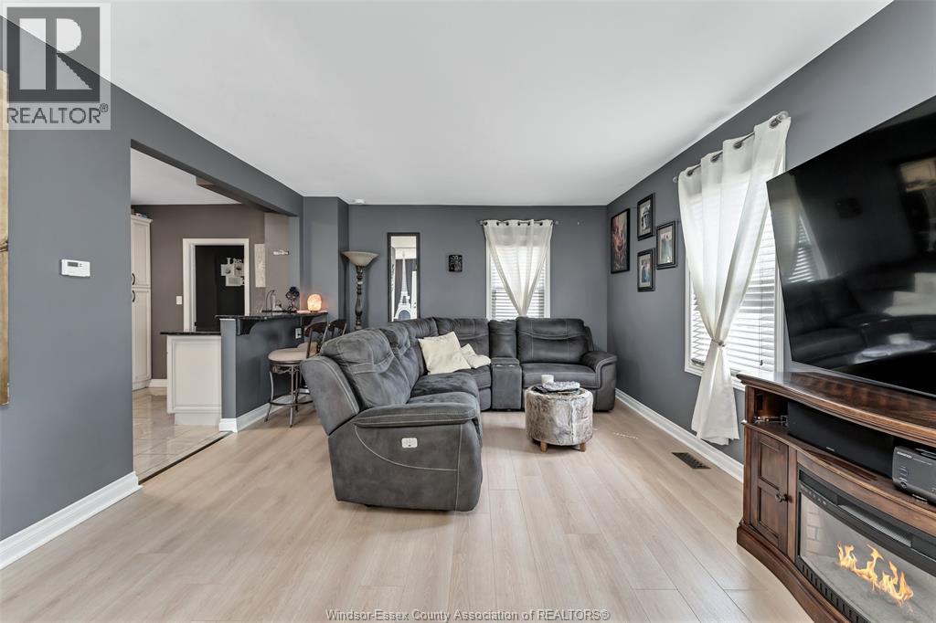 858 Lesperance, Tecumseh, Ontario  M8N 1W7 - Photo 16 - 26022235
