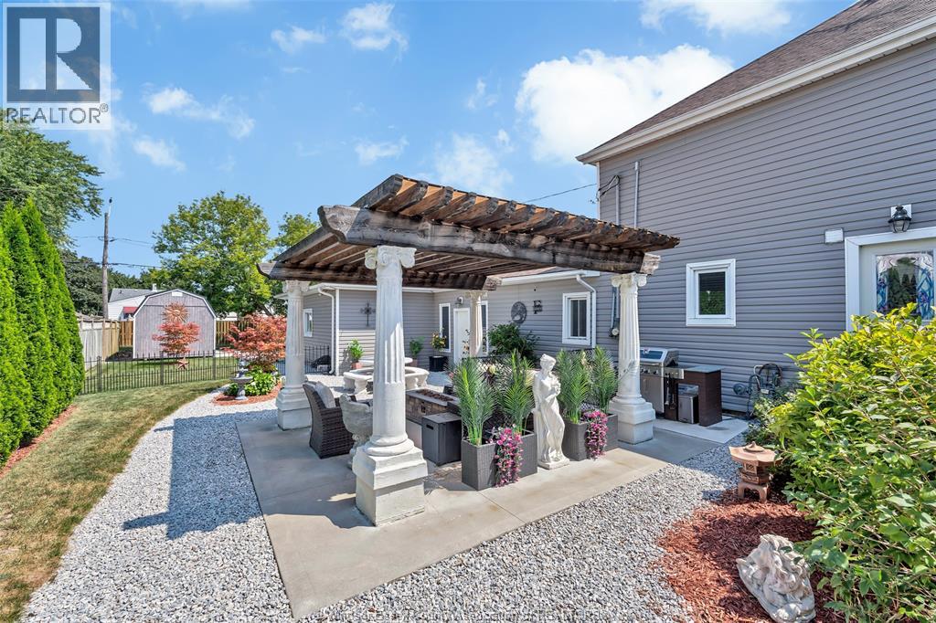 858 Lesperance, Tecumseh, Ontario  M8N 1W7 - Photo 4 - 26022235