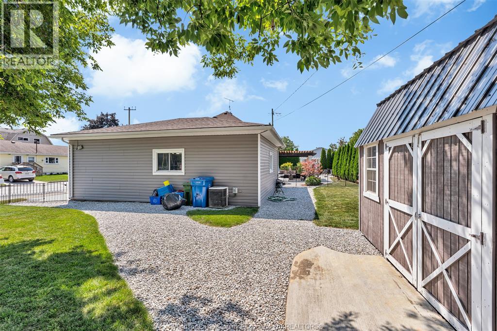 858 Lesperance, Tecumseh, Ontario  M8N 1W7 - Photo 9 - 26022235