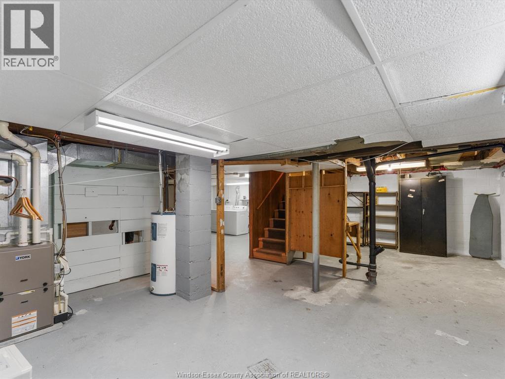 2567 Windermere, Windsor, Ontario  N8W 2T5 - Photo 21 - 26022239