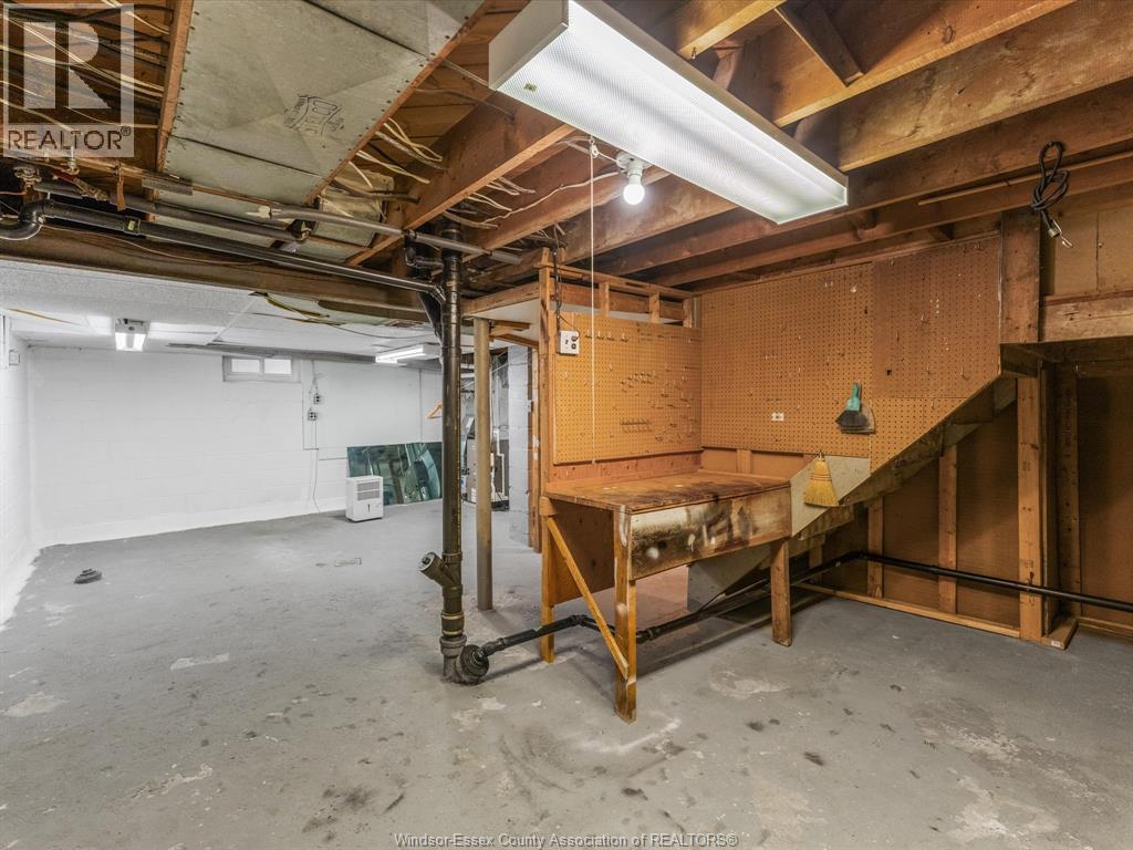 2567 Windermere, Windsor, Ontario  N8W 2T5 - Photo 24 - 26022239