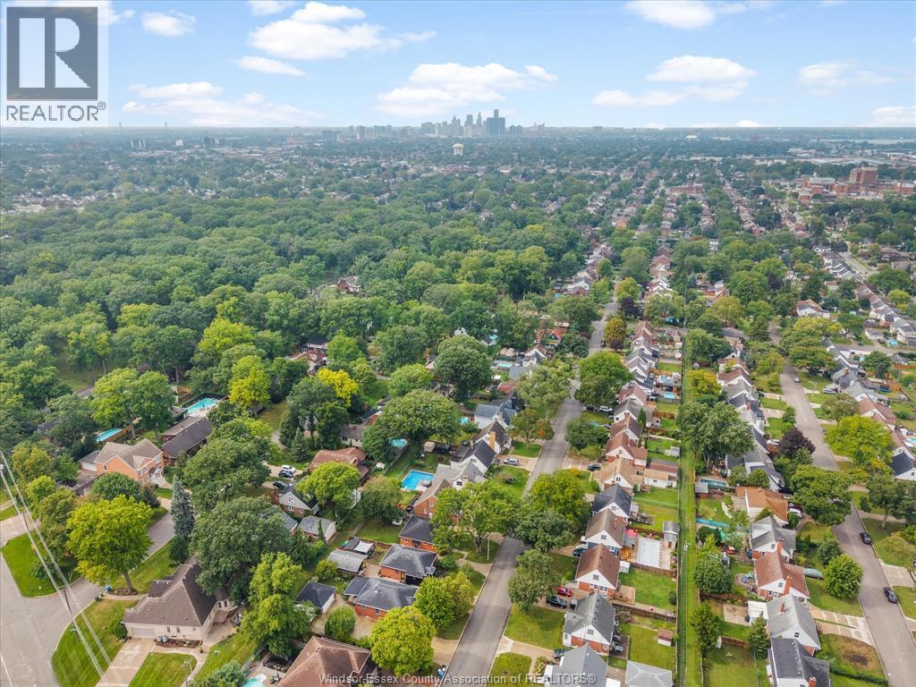 2567 Windermere, Windsor, Ontario  N8W 2T5 - Photo 30 - 26022239