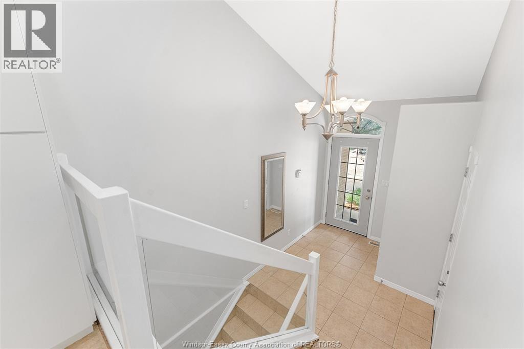 435 Sandpoint Court, Windsor, Ontario  N8P 1S3 - Photo 5 - 26022252