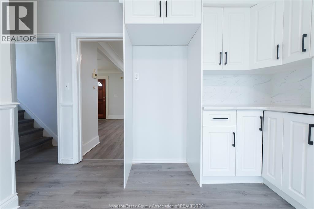 950 Elsmere, Windsor, Ontario  N9A 2A9 - Photo 11 - 26022205