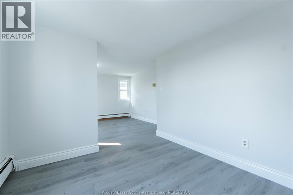 950 Elsmere, Windsor, Ontario  N9A 2A9 - Photo 16 - 26022205