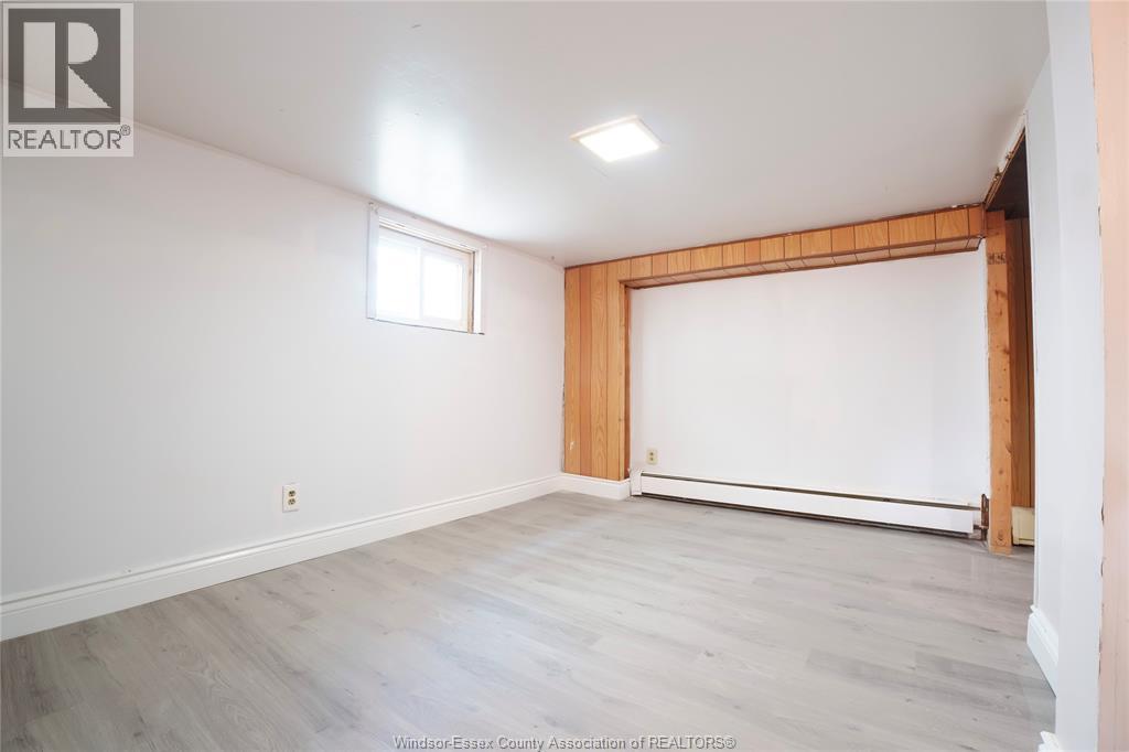 950 Elsmere, Windsor, Ontario  N9A 2A9 - Photo 24 - 26022205