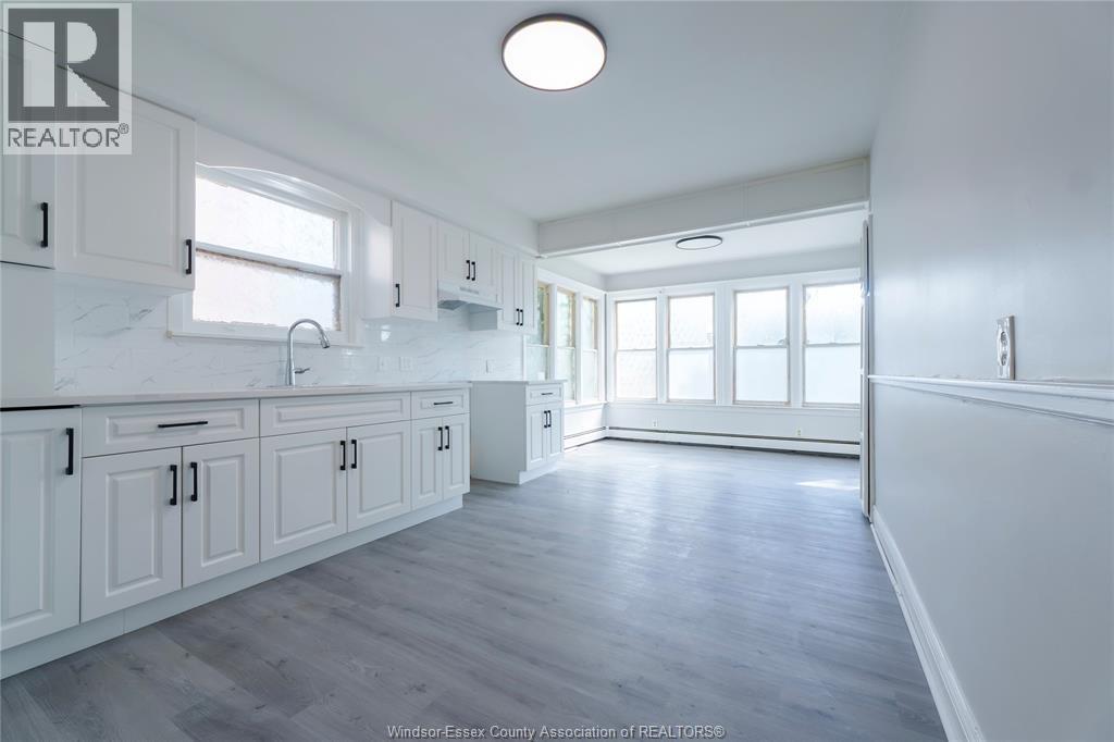 950 Elsmere, Windsor, Ontario  N9A 2A9 - Photo 7 - 26022205
