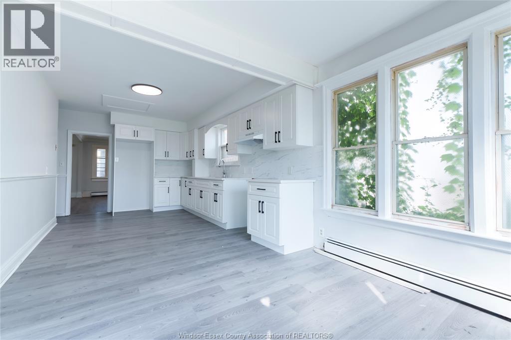 950 Elsmere, Windsor, Ontario  N9A 2A9 - Photo 8 - 26022205