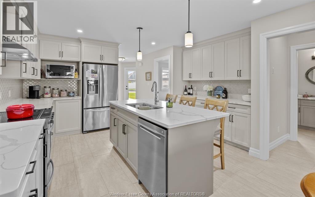 213 Meadowview, Amherstburg, Ontario  N9V 0E9 - Photo 8 - 26022261