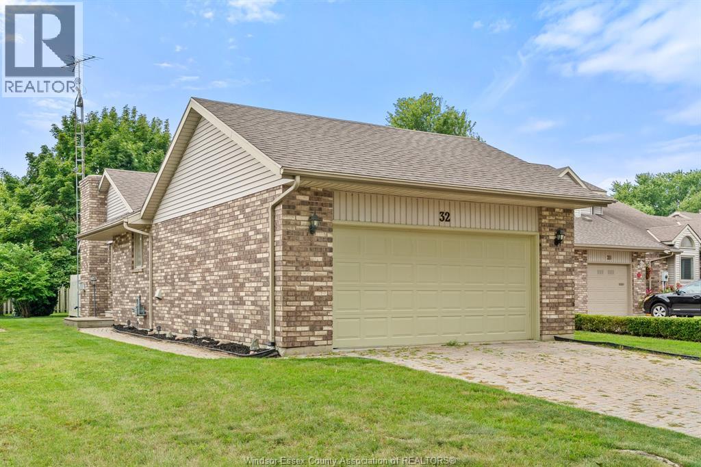 32 Cheyenne Crescent, Leamington, Ontario  N8H 5E3 - Photo 2 - 26022126