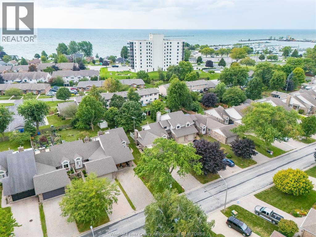 32 Cheyenne Crescent, Leamington, Ontario  N8H 5E3 - Photo 3 - 26022126