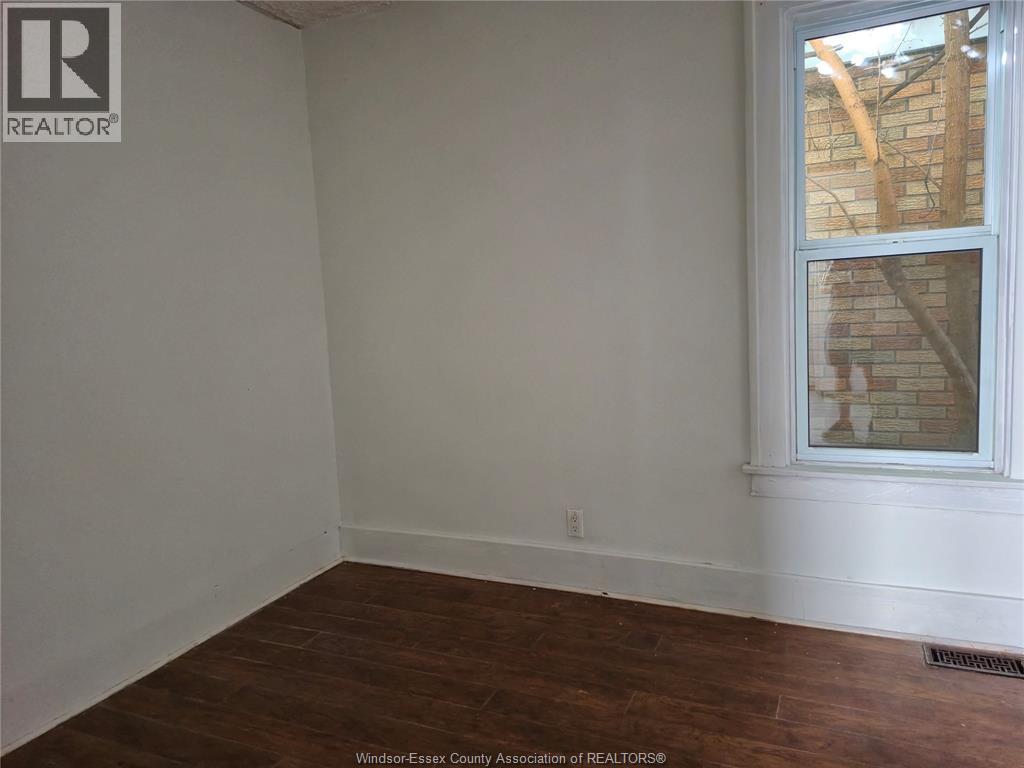 486 Bridge, Windsor, Ontario  N9B 2M4 - Photo 5 - 26022287