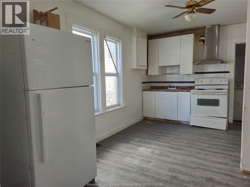 486 Bridge, Windsor, Ontario  N9B 2M4 - Photo 7 - 26022287