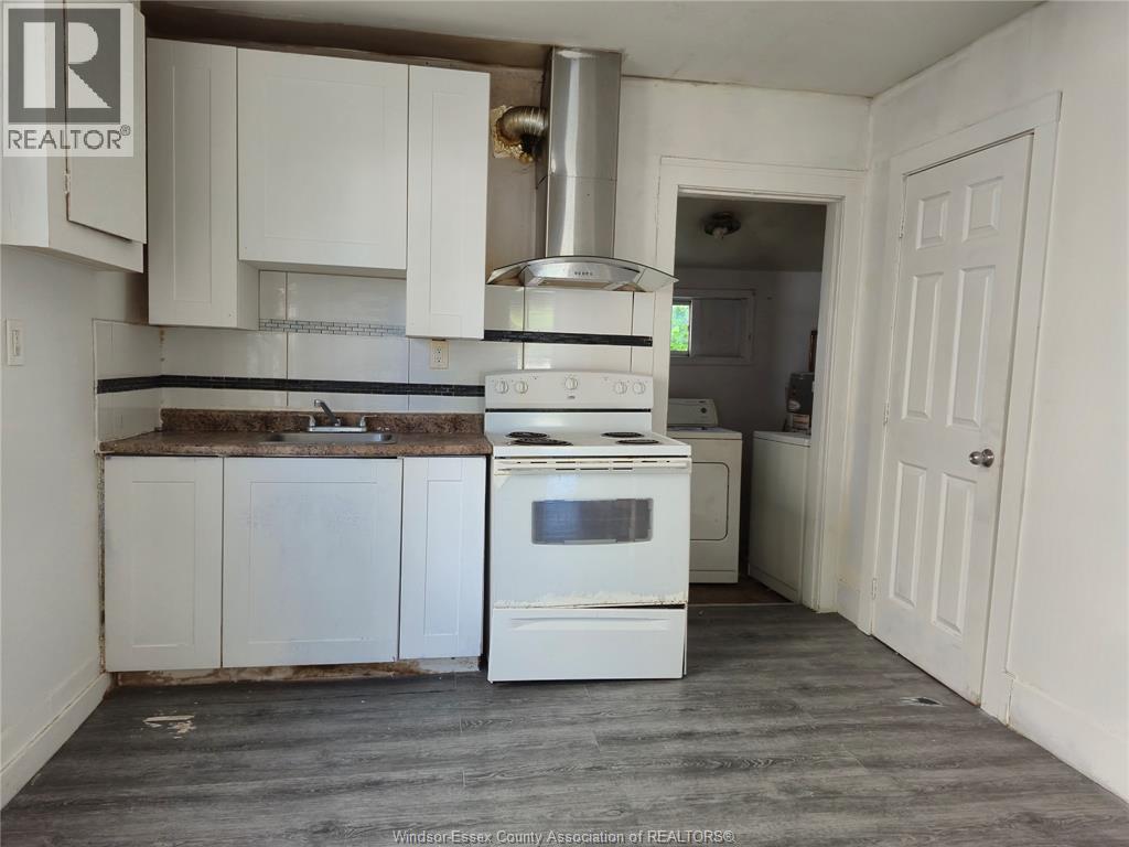 486 Bridge, Windsor, Ontario  N9B 2M4 - Photo 9 - 26022287