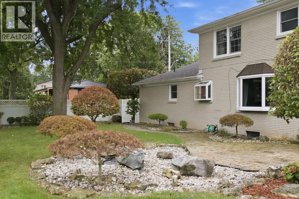 3590 Huntington Avenue, Windsor, Ontario  N9E 3M8 - Photo 46 - 26022234