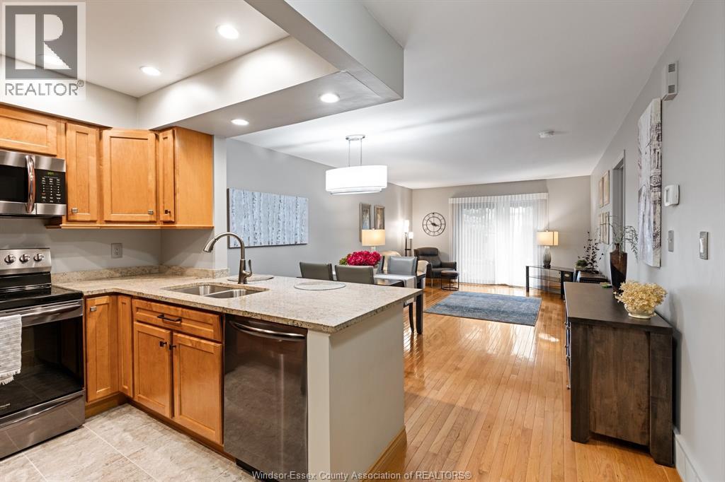 2642 Norfolk Pines Crescent Unit# 15, Windsor, Ontario  N9E 4S5 - Photo 8 - 26022292