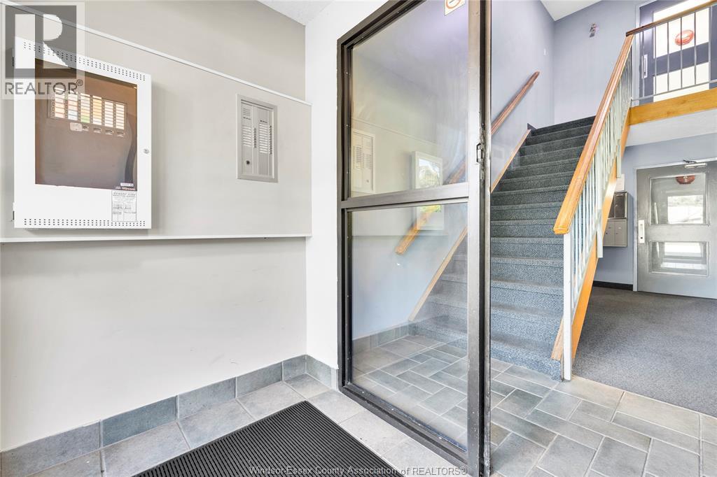 12 Montgomery Unit# A205, Wallaceburg, Ontario  N8A 5B5 - Photo 4 - 26022284